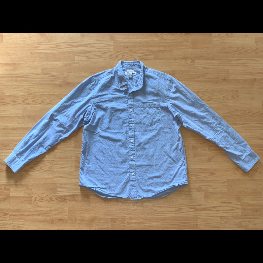 Old Navy “The Classic Shirt” Regular Fit